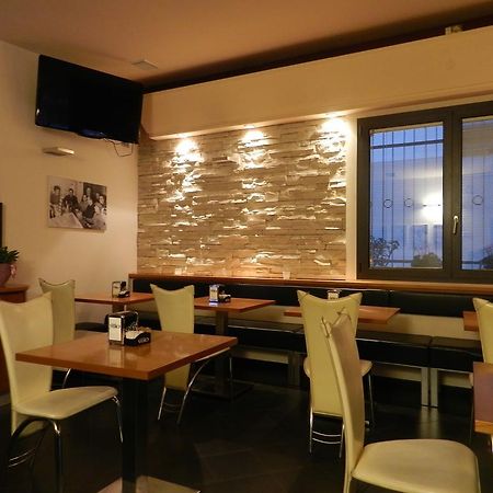 Locanda Trattoria Caffe Cavour Cittadella Exterior foto